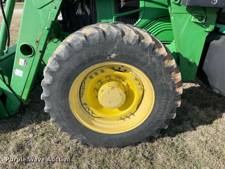 image for item LV9257 2009 John Deere 7130 Premium  MFWD tractor