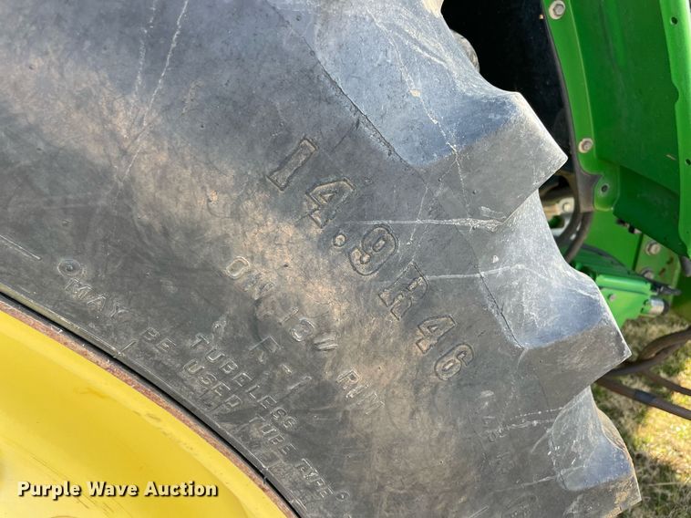 image for item LV9257 2009 John Deere 7130 Premium  MFWD tractor