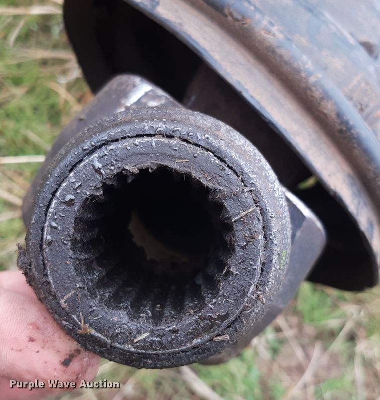 image for item LX9892 2011 New Holland H7460  windrower