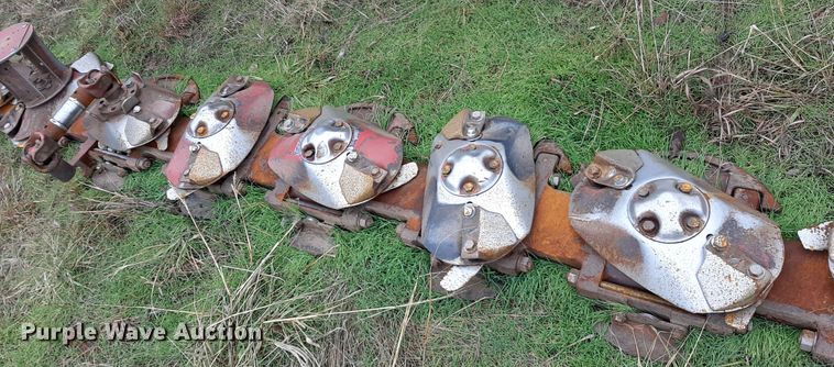 image for item LX9892 2011 New Holland H7460  windrower