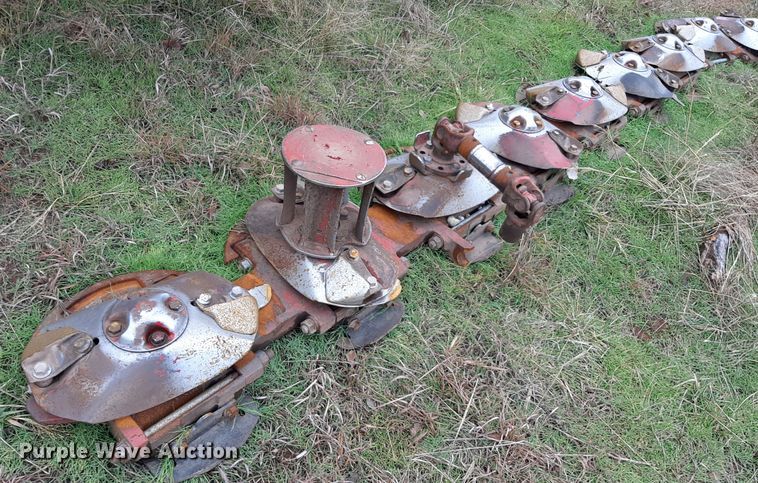 image for item LX9892 2011 New Holland H7460  windrower