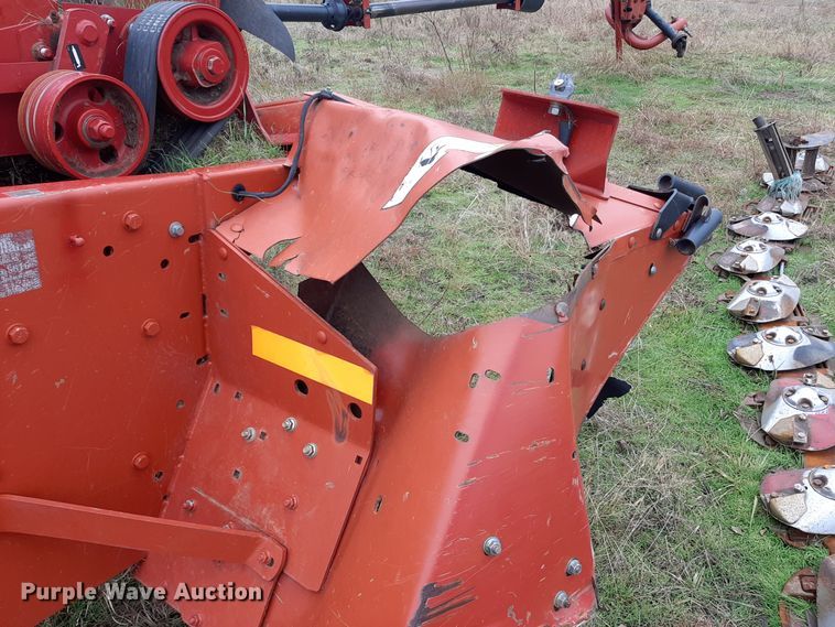 image for item LX9892 2011 New Holland H7460  windrower