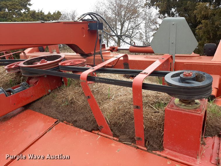 image for item LX9892 2011 New Holland H7460  windrower