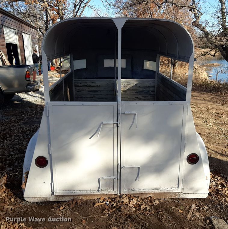 image for item LX9911 Livestock trailer