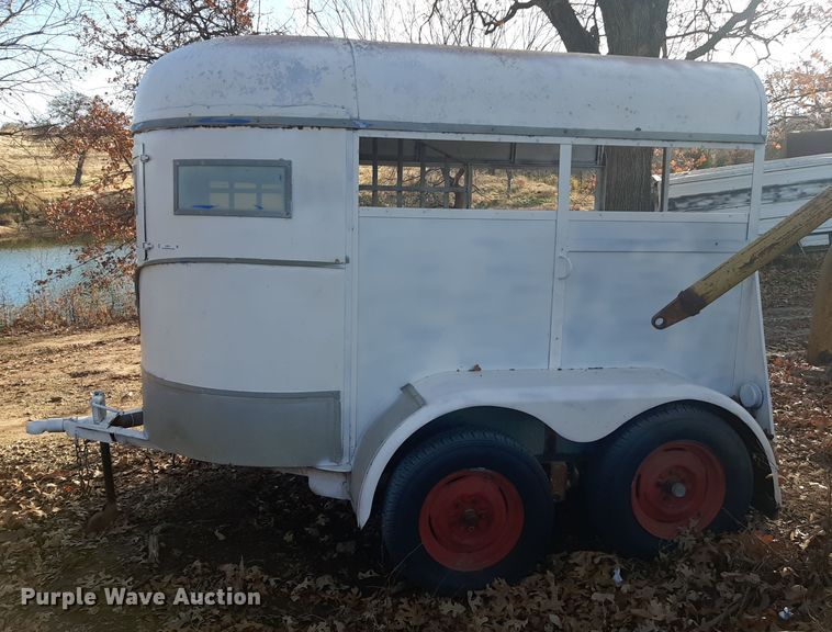 image for item LX9911 Livestock trailer