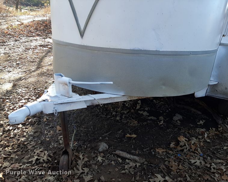 image for item LX9911 Livestock trailer