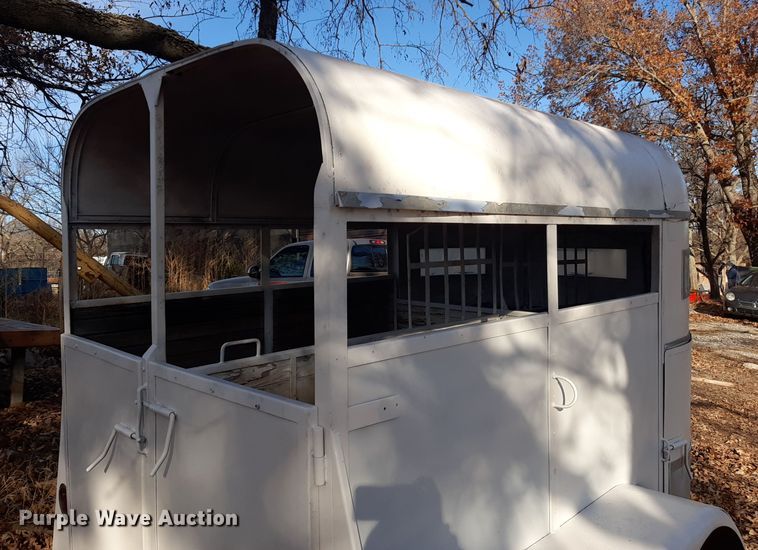 image for item LX9911 Livestock trailer