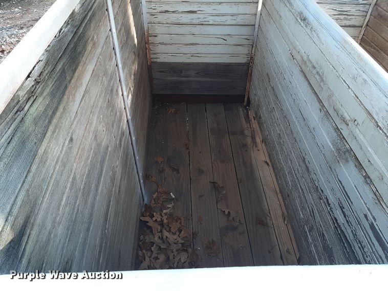 image for item LX9911 Livestock trailer
