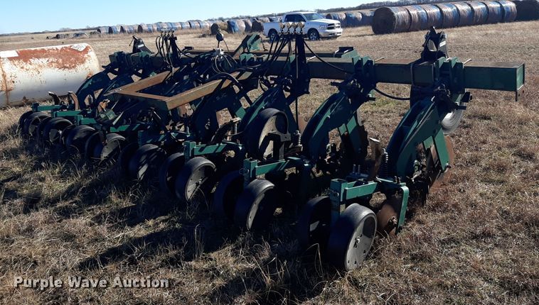 image for item LX9946 Moore-built  strip-till