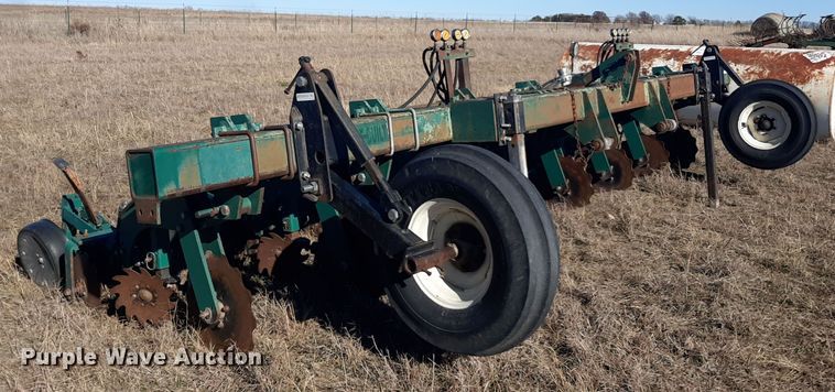 image for item LX9946 Moore-built  strip-till