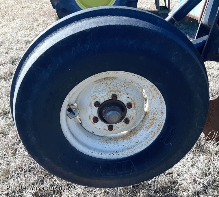 image for item LX9946 Moore-built  strip-till