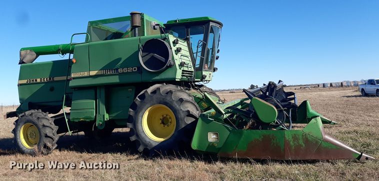 image for item LX9947 John Deere 6620 Titan II  RWA combine