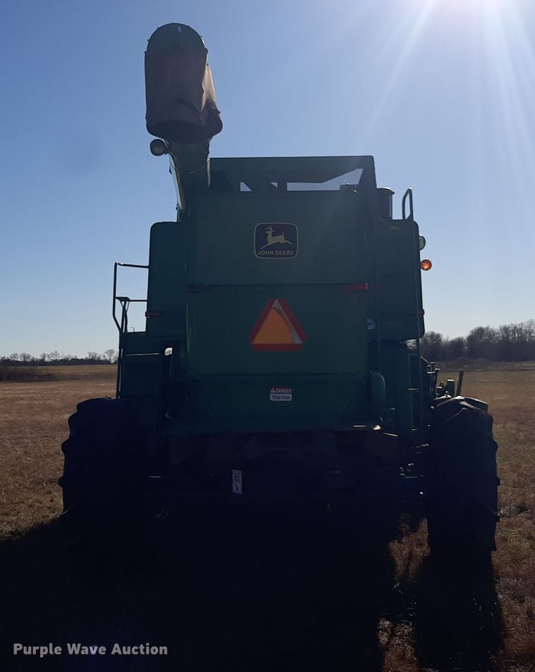 image for item LX9947 John Deere 6620 Titan II  RWA combine