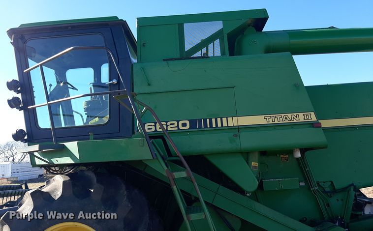 image for item LX9947 John Deere 6620 Titan II  RWA combine