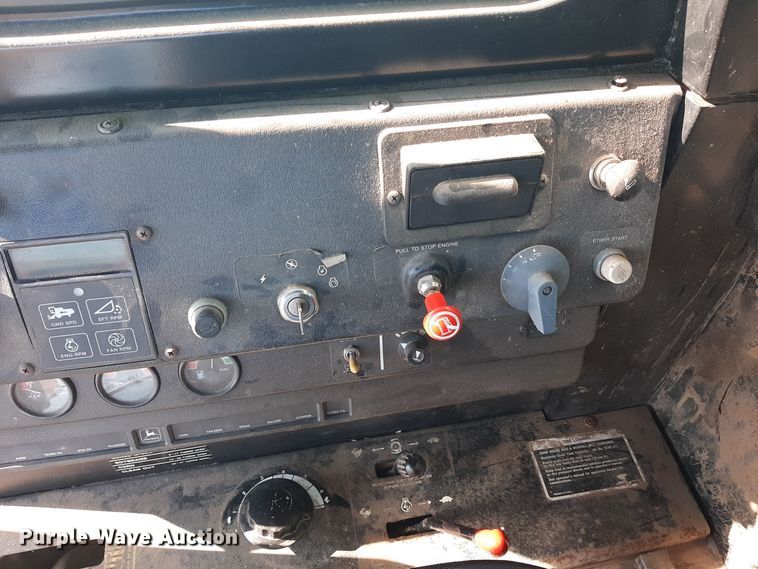 image for item LX9947 John Deere 6620 Titan II  RWA combine