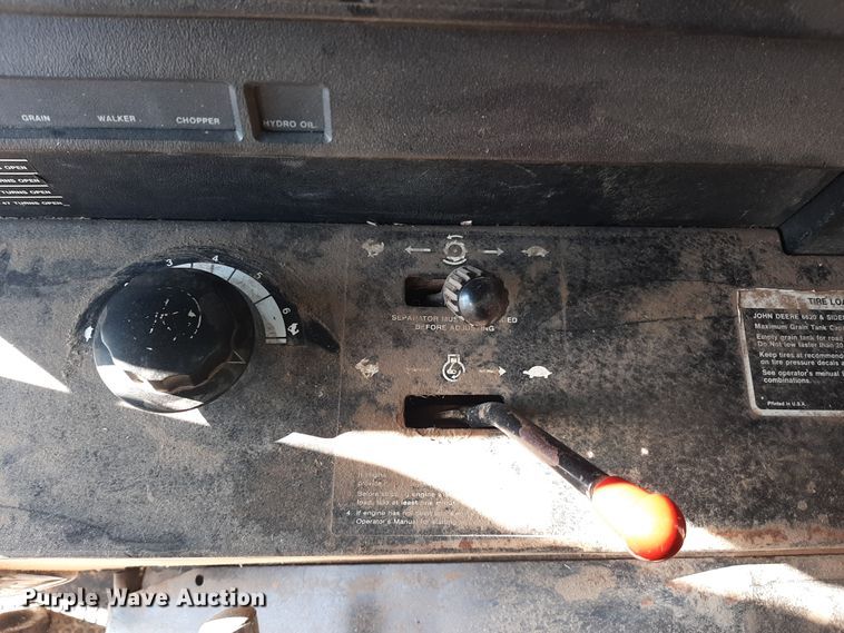 image for item LX9947 John Deere 6620 Titan II  RWA combine