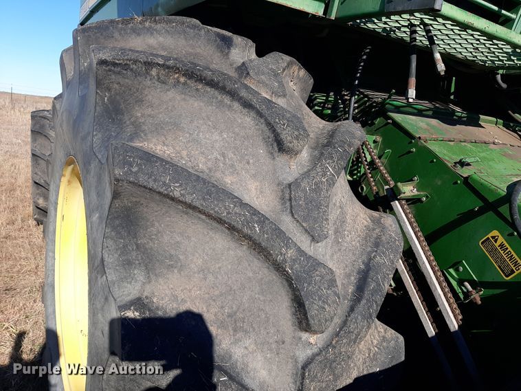 image for item LX9947 John Deere 6620 Titan II  RWA combine