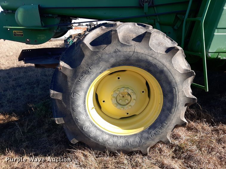 image for item LX9947 John Deere 6620 Titan II  RWA combine