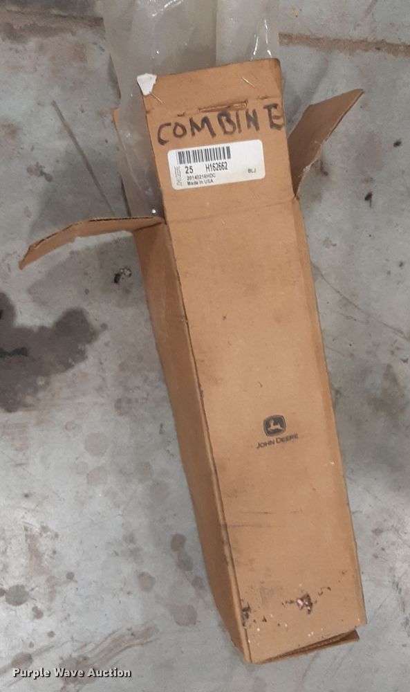 image for item LX9947 John Deere 6620 Titan II  RWA combine