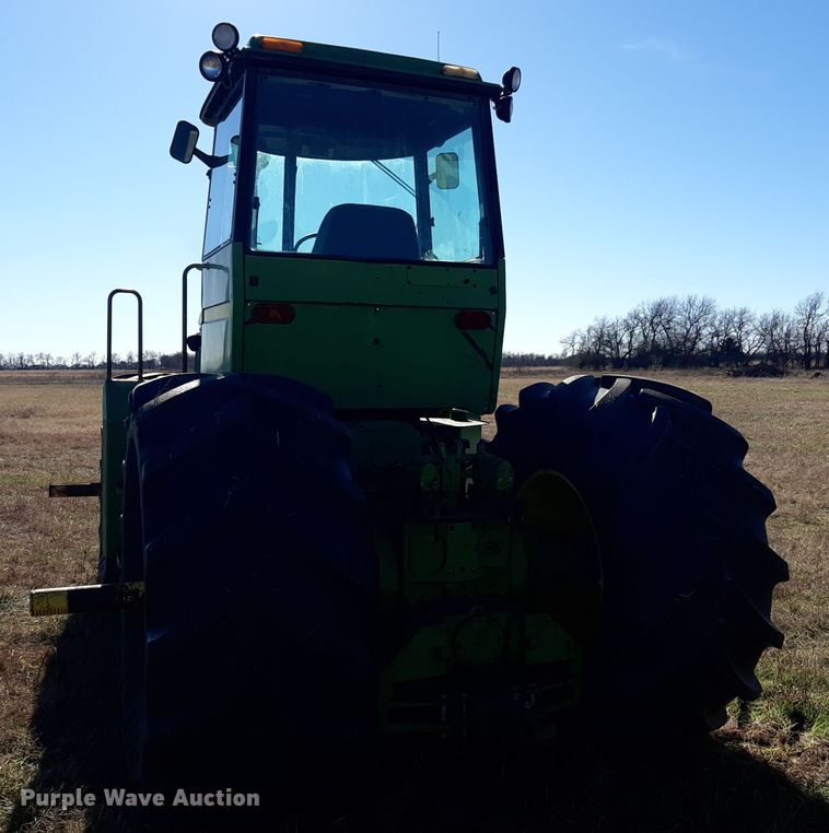 image for item LX9948 1976 John Deere 8440  4WD tractor