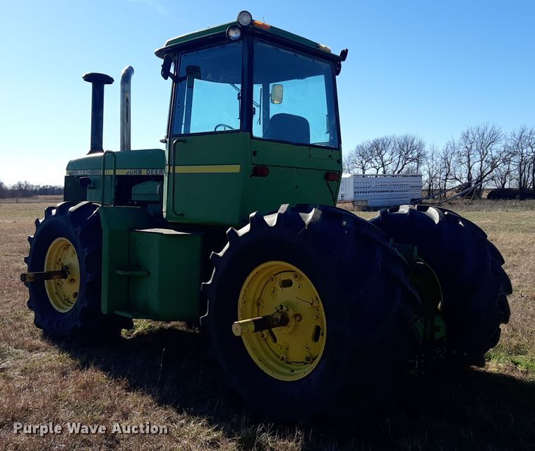 image for item LX9948 1976 John Deere 8440  4WD tractor