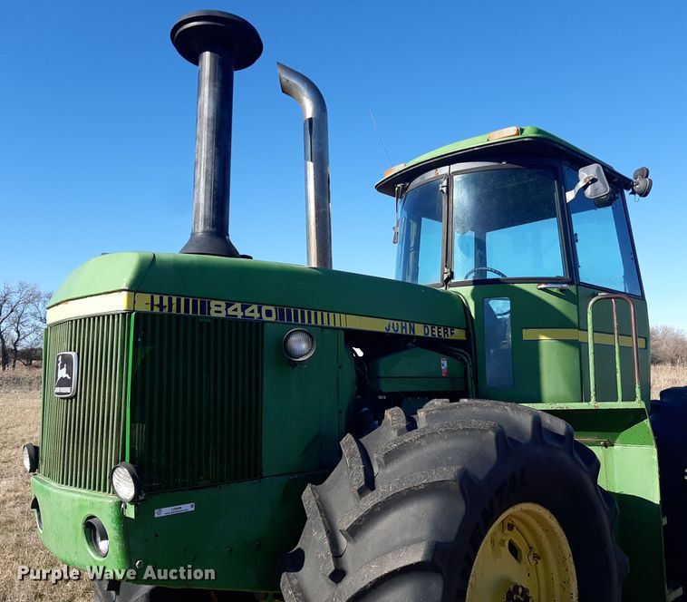 image for item LX9948 1976 John Deere 8440  4WD tractor