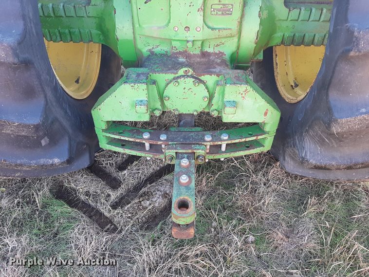 image for item LX9948 1976 John Deere 8440  4WD tractor