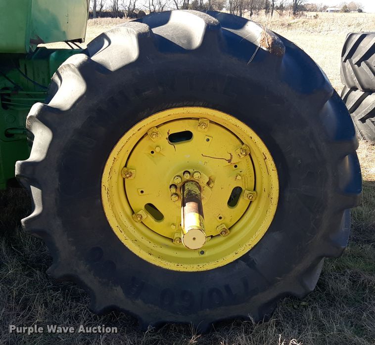 image for item LX9948 1976 John Deere 8440  4WD tractor