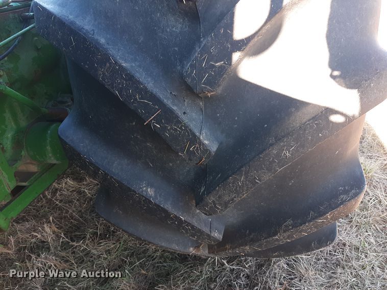 image for item LX9948 1976 John Deere 8440  4WD tractor