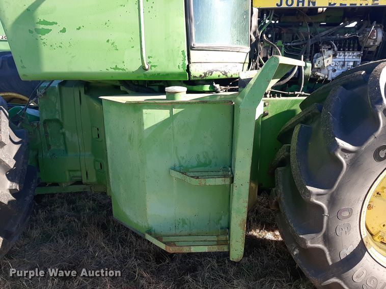 image for item LX9948 1976 John Deere 8440  4WD tractor