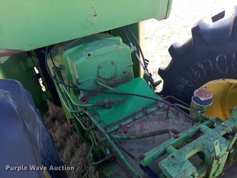 image for item LX9948 1976 John Deere 8440  4WD tractor