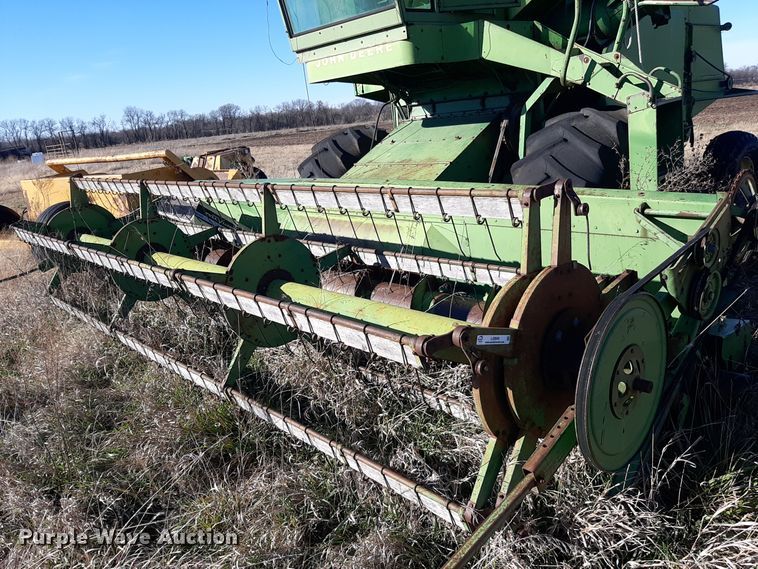 image for item LX9949 John Deere 95  combine