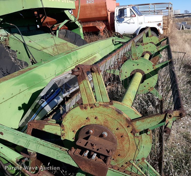 image for item LX9949 John Deere 95  combine