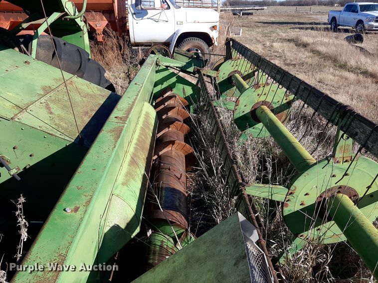 image for item LX9949 John Deere 95  combine