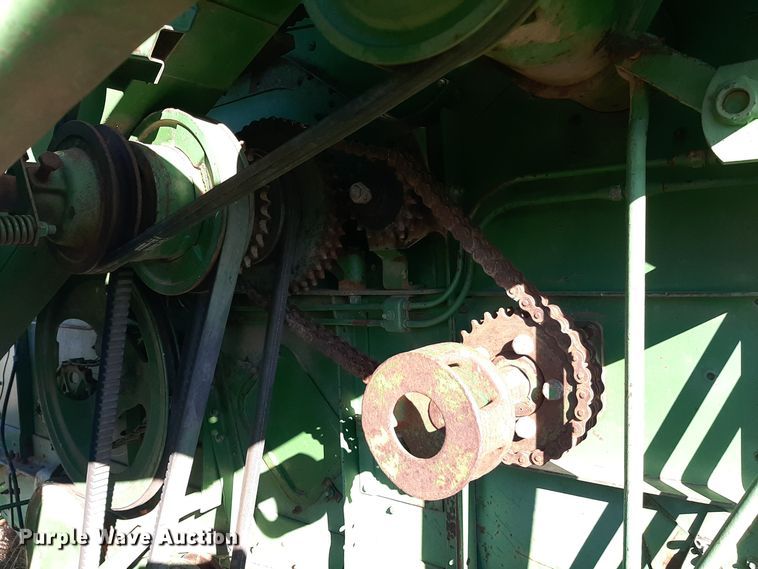 image for item LX9949 John Deere 95  combine