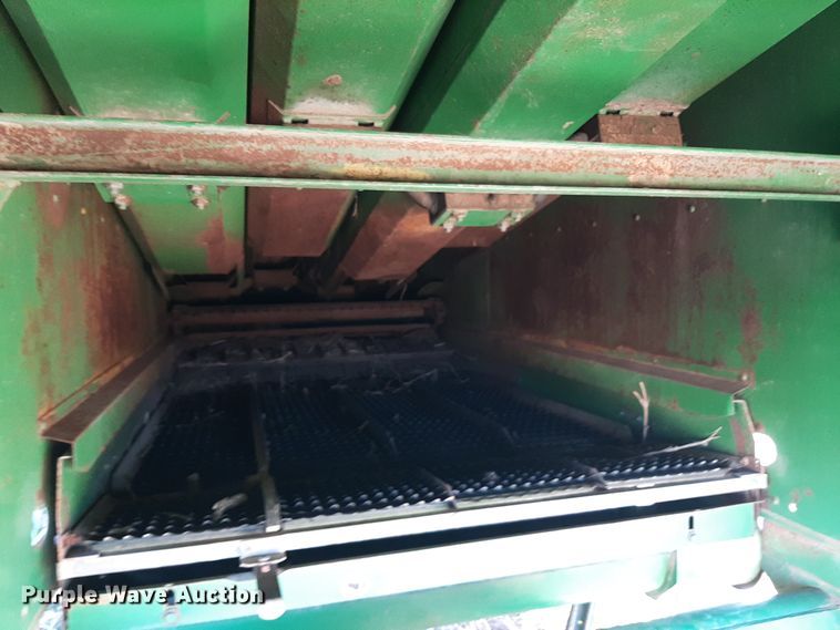 image for item LX9949 John Deere 95  combine