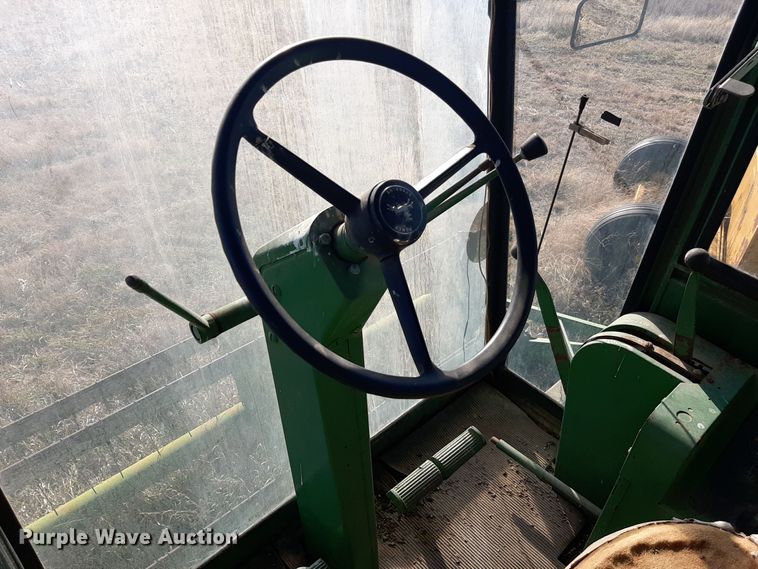 image for item LX9949 John Deere 95  combine