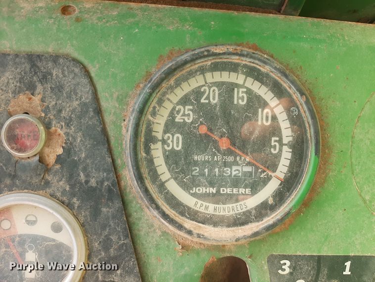 image for item LX9949 John Deere 95  combine