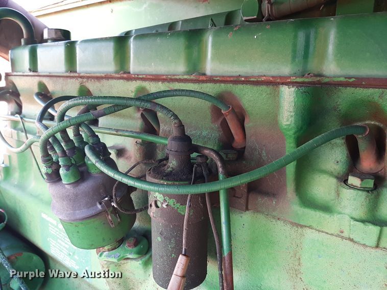 image for item LX9949 John Deere 95  combine