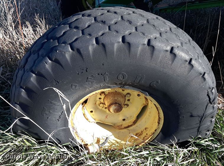 image for item LX9949 John Deere 95  combine