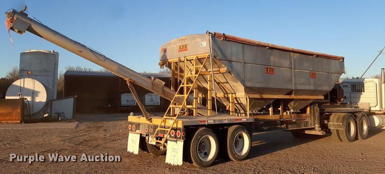 image for item LX9955 2014 KBH  fertilizer tender trailer