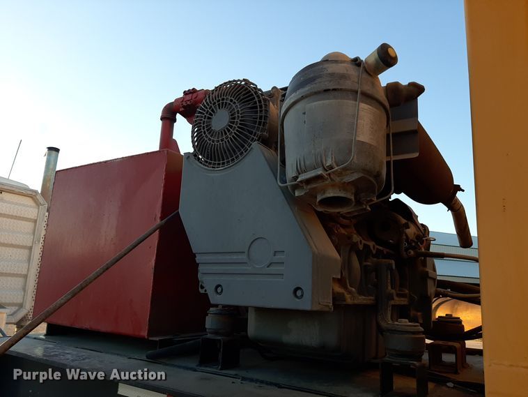 image for item LX9955 2014 KBH  fertilizer tender trailer