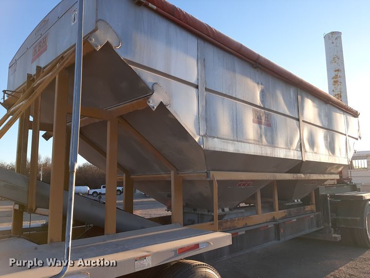 image for item LX9955 2014 KBH  fertilizer tender trailer