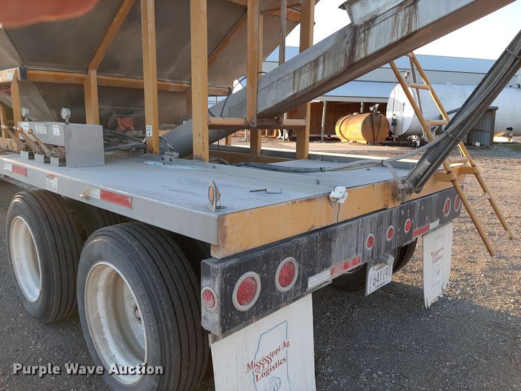 image for item LX9955 2014 KBH  fertilizer tender trailer