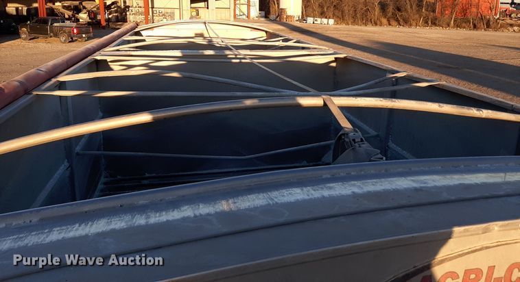 image for item LX9955 2014 KBH  fertilizer tender trailer