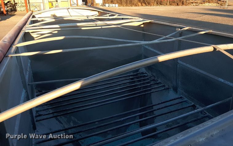 image for item LX9955 2014 KBH  fertilizer tender trailer