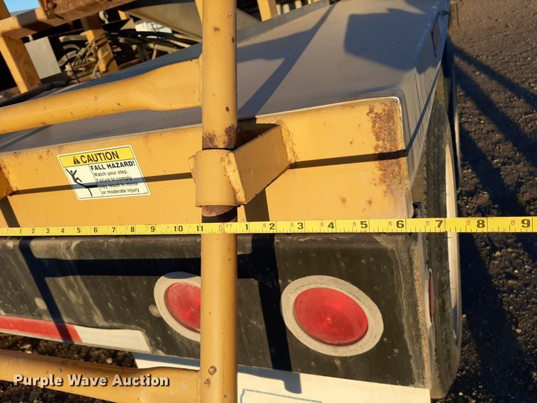 image for item LX9955 2014 KBH  fertilizer tender trailer