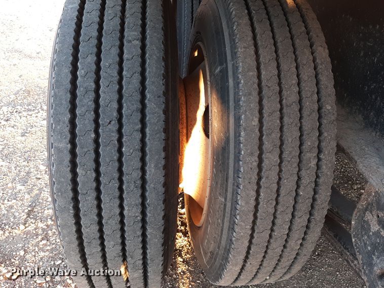 image for item LX9955 2014 KBH  fertilizer tender trailer