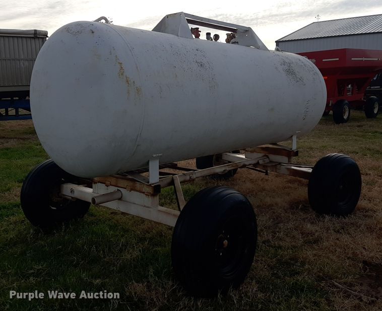 image for item LX9958 Beaird  NH3 tank trailer
