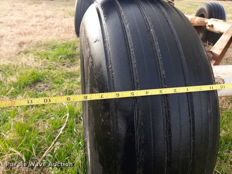 image for item LX9958 Beaird  NH3 tank trailer